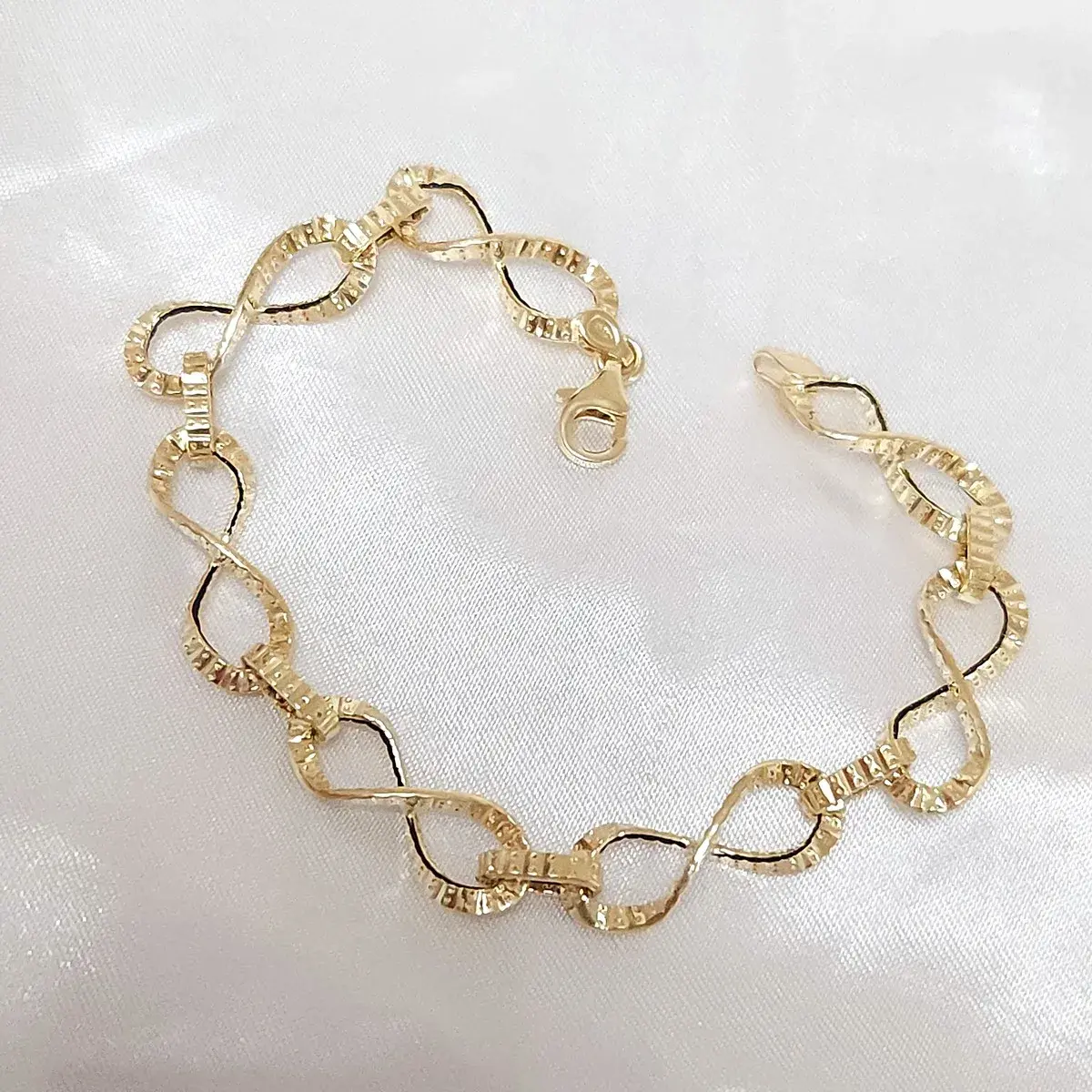 Infinity Link Bracelet
