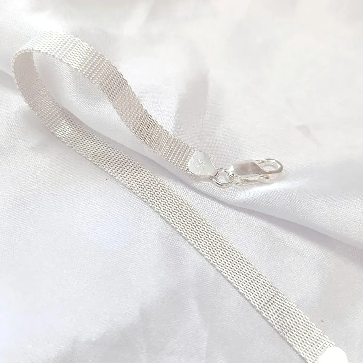 Mesh Band Bracelet