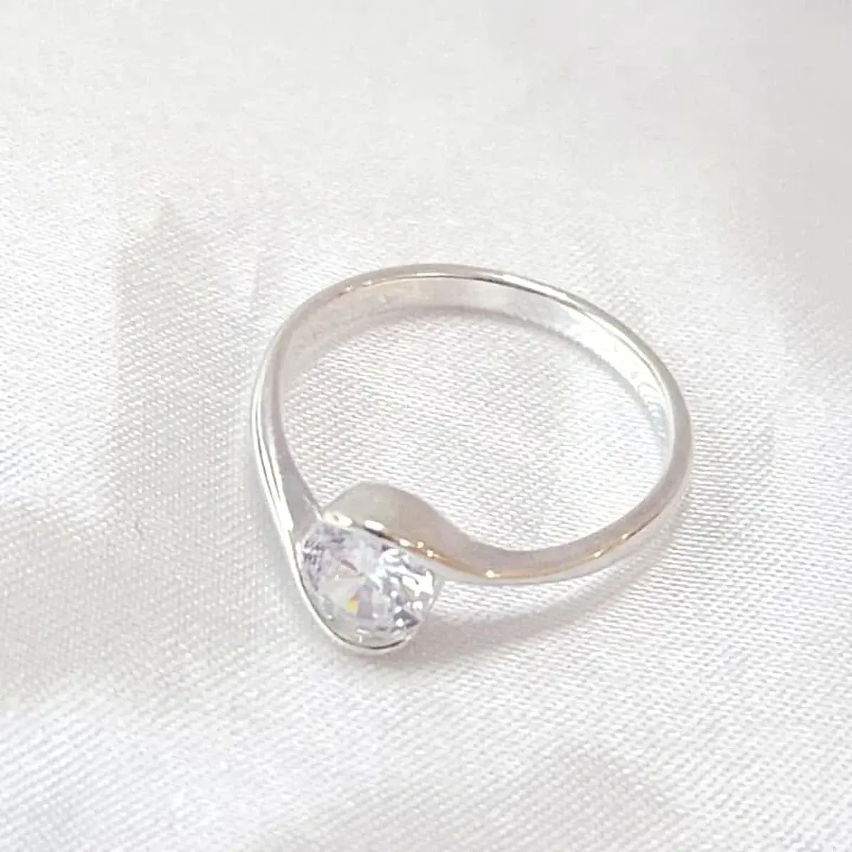 Clear Stone Bypass Ring